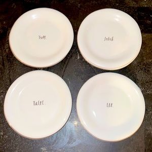 Rae Dunn plates